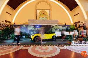 MINI展台1